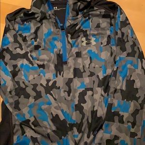 Boys Under Armour 1/4 zip long sleeve tee, dri fit